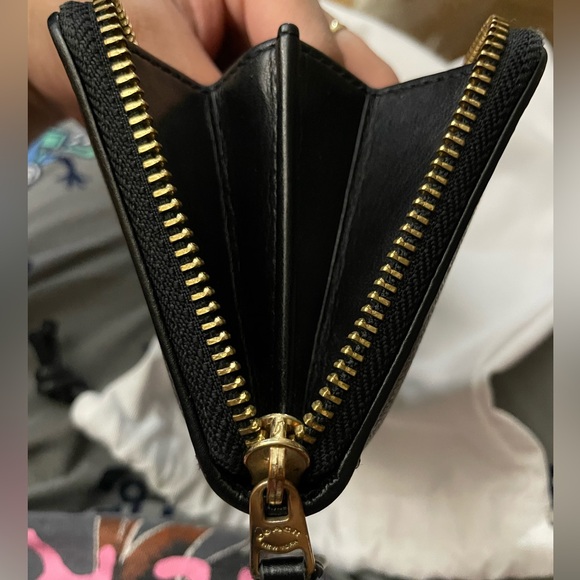 Coach Wallet - Picture 7 of 8